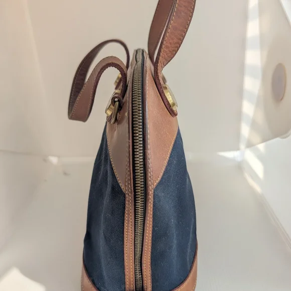 Vintage Dooney & Bourke No. B06640 Cabriolet Zip Satchel, Navy Canvas & Leather - Picture 9 of 15